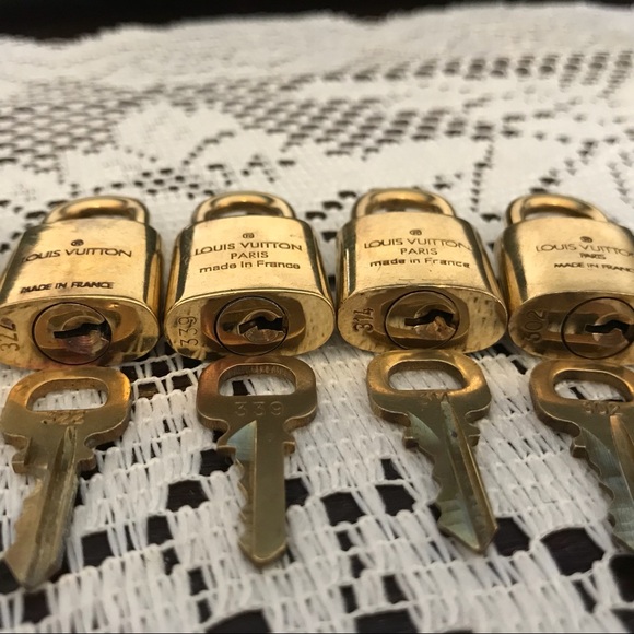 Authentic Louis Vuitton Padlock & Key - Picture 8 of 8